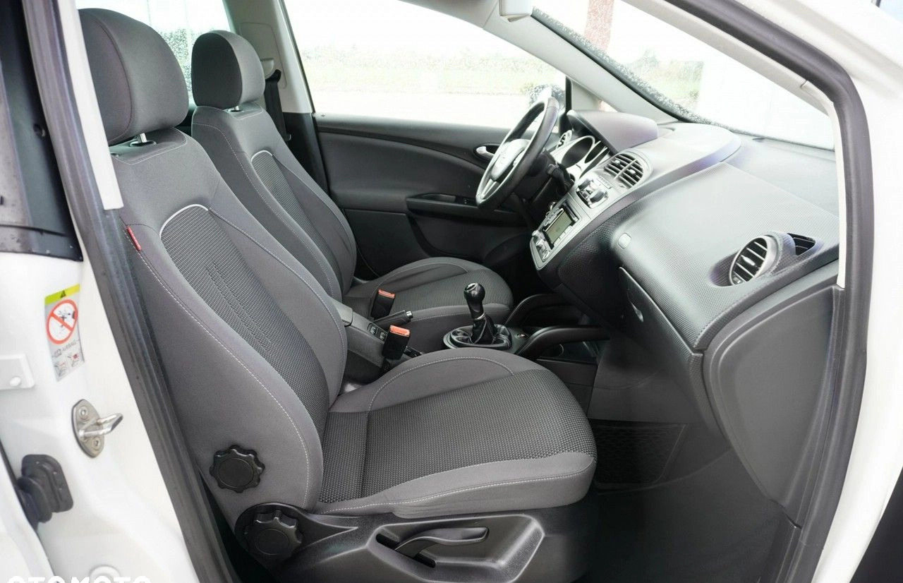 Seat Altea cena 33499 przebieg: 195450, rok produkcji 2015 z Jawor małe 379